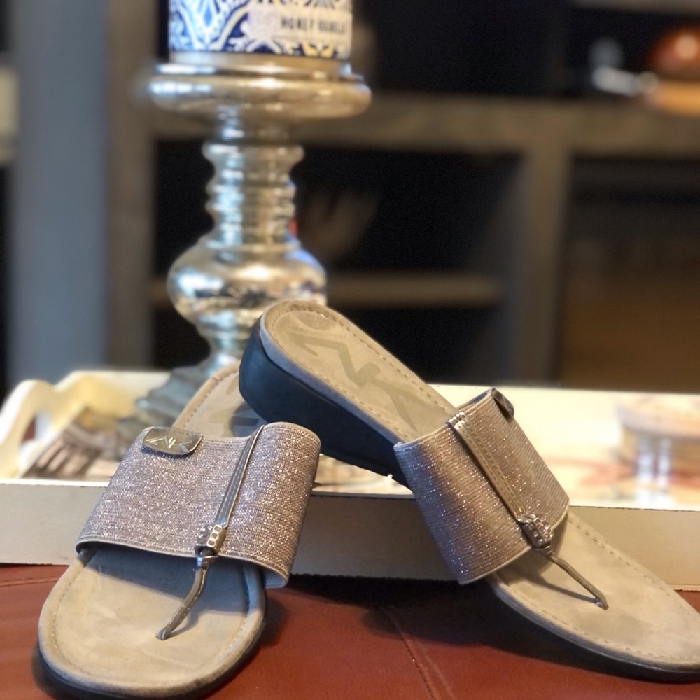 SALE: ANN KLEIN Flip Flop Sandal